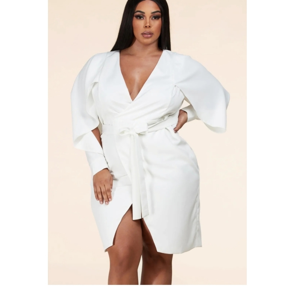 Brand NEW - Sexy plus size white wrap mini dress with cape - 1x-4x